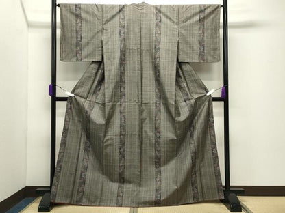 平和屋着物●本場大島紬　9マルキ　花唐草間道　正絹　逸品　未使用　CABD9244gh