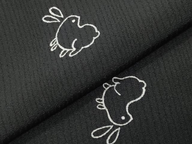 平和屋着物●上質な小紋　兎　月　黒地　正絹　逸品　CABD9248gh