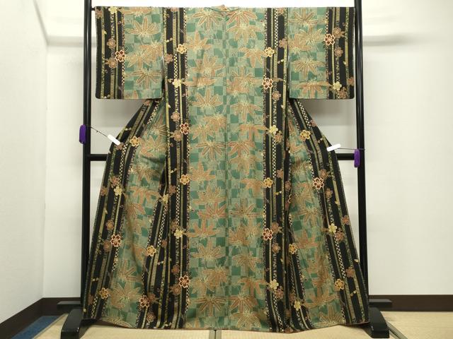 平和屋着物●小紋　舞桜笹文　黒地　金彩　洗える着物　CABD9261gh