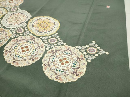 平和屋着物●豪華色留袖　作家物　駒刺繍　正倉院花文　金彩　正絹　逸品　CABD9289gh