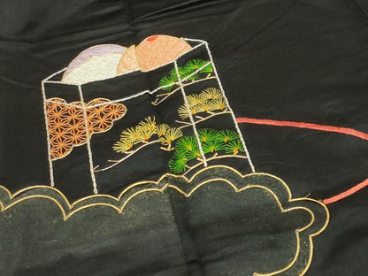 平和屋本店●アンティーク　大正ロマン　黒留袖　駒刺繍　雲取り貝桶松竹梅文　正絹　逸品　CABD9294gh