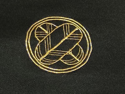 平和屋本店●アンティーク　大正ロマン　黒留袖　駒刺繍　雲取り貝桶松竹梅文　正絹　逸品　CABD9294gh