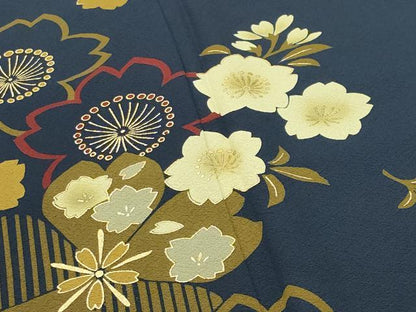 平和屋着物●豪華振袖　舞桜文　金彩　正絹　逸品　CABD9317gh