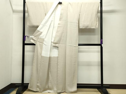 平和屋着物●上質な色無地　正倉院地紋　練色　正絹　逸品　未使用　CABD9362gh