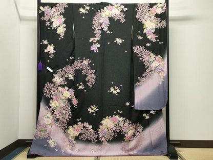 平和屋着物●豪華振袖　刺繍　舞花文　暈し染め　黒地　金銀糸　銀通し地　正絹　逸品　CABD9373gh