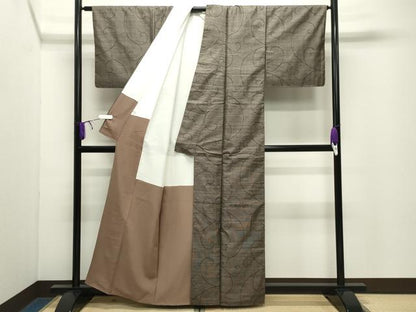 平和屋着物●本場大島紬　9マルキ　唐草文　正絹　逸品　未使用　CABD9401gh