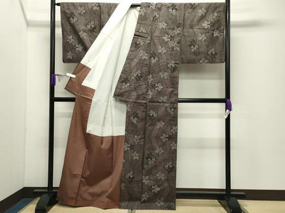 平和屋着物●本場大島紬　7マルキ　唐草文　正絹　逸品　CABD9420gh