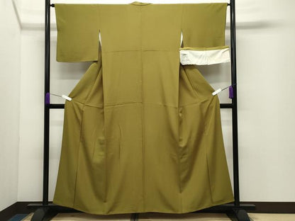 平和屋着物●上質な色無地　鶯色　さが美扱い　反端付き　正絹　逸品　CABD9486gh