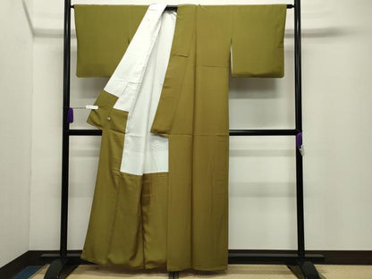 平和屋着物●上質な色無地　鶯色　さが美扱い　反端付き　正絹　逸品　CABD9486gh