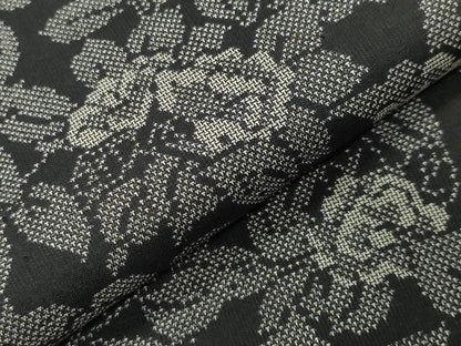 平和屋着物●本場大島紬　9マルキ　草花文　正絹　逸品　CABD9494gh