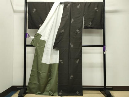 平和屋着物●本場大島紬　9マルキ　地空き　菱吉祥文　ますいわ屋扱い　正絹　逸品　未使用　CABD9496gh