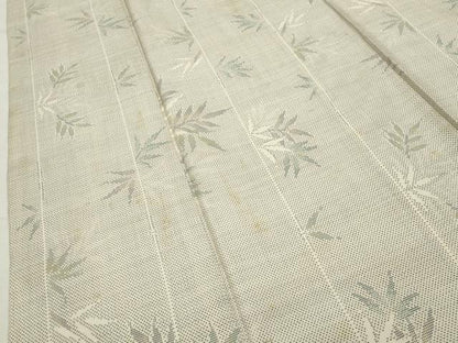 平和屋着物●本場大島紬　白大島　9マルキ　草木文　正絹　逸品　CABD9502gh