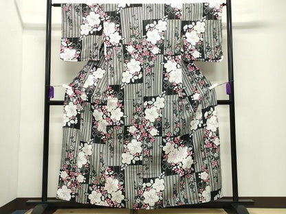 平和屋着物∴夏物 浴衣 市松舞桜文 黒地 綿 逸品 CABD9528gh