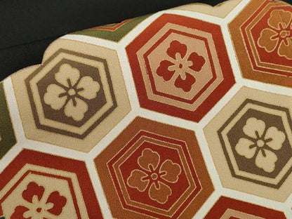 平和屋着物▼豪華黒留袖　駒刺繍　雲取り吉祥唐草文　金彩　正絹　逸品　CABD9601ze
