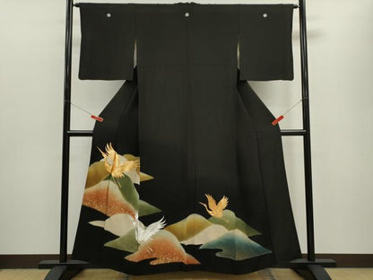 平和屋着物■豪華黒留袖　駒刺繍　遠山飛鶴文　暈し染め　金彩　正絹　逸品　CABD9691ze
