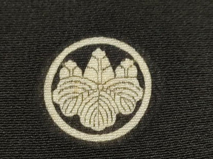平和屋着物■豪華黒留袖　駒刺繍　遠山飛鶴文　暈し染め　金彩　正絹　逸品　CABD9691ze
