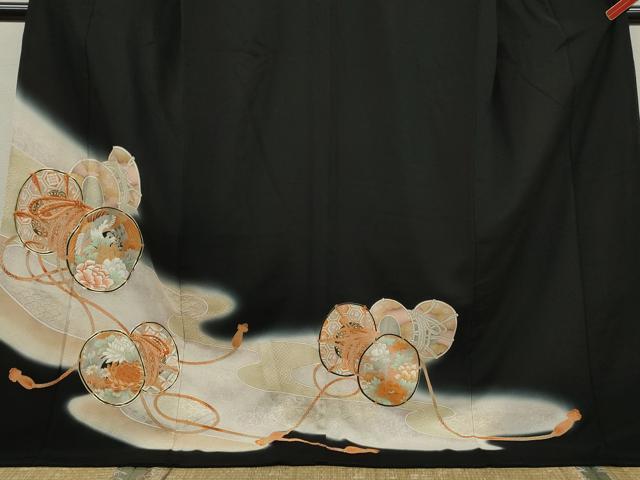 平和屋着物■豪華黒留袖　ロング丈　駒刺繍　鼓飛鶴花文　暈し染め　金彩　正絹　逸品　CABD9732ze