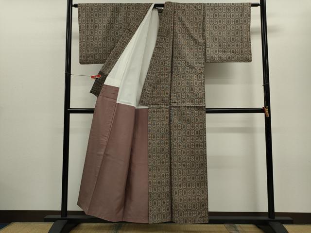 平和屋着物■本場大島紬 割り込み絣 亀甲花文 正絹 逸品 CABD9789ze