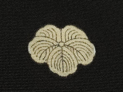 平和屋着物■豪華黒留袖　駒刺繍　草花丸文　金銀彩　正絹　逸品　CABD9905ze