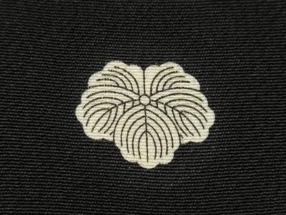 平和屋着物■豪華黒留袖　駒刺繍　地紙重ね束ね熨斗吉祥花文　金彩　鈴乃屋扱い　正絹　逸品　CABD9959ze