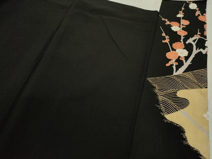 平和屋着物■豪華黒留袖　作家物　駒刺繍　松竹梅地紙草花文　金彩　正絹　逸品　CABD9961ze