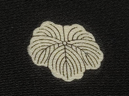 平和屋着物■豪華黒留袖　駒刺繍　松竹梅渡橋花車文　金彩　正絹　逸品　CABD9976ze