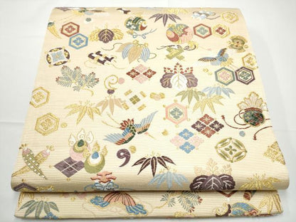 平和屋着物●西陣の老舗　1782年創業　山下織物　六通柄袋帯　唐織　招服宝尽くし　金糸　証紙付き　正絹　逸品　CABE0199hy