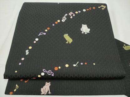 平和屋着物●九寸名古屋帯　唐織　カエル　音符　黒地　正絹　逸品　CABE0274hy