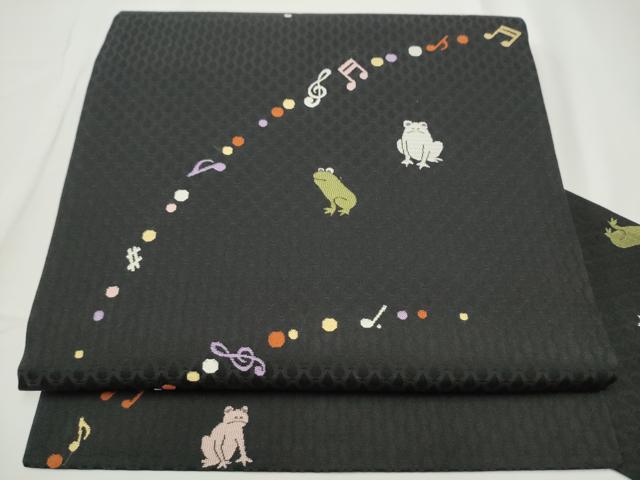 平和屋着物●九寸名古屋帯　唐織　カエル　音符　黒地　正絹　逸品　CABE0274hy