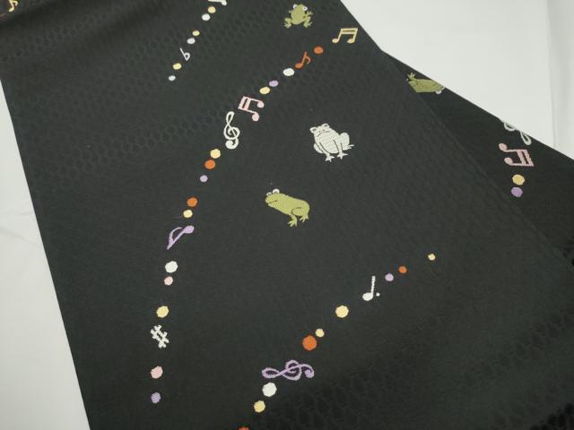 平和屋着物●九寸名古屋帯　唐織　カエル　音符　黒地　正絹　逸品　CABE0274hy