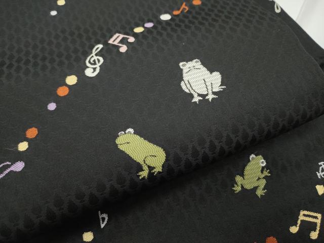 平和屋着物●九寸名古屋帯　唐織　カエル　音符　黒地　正絹　逸品　CABE0274hy