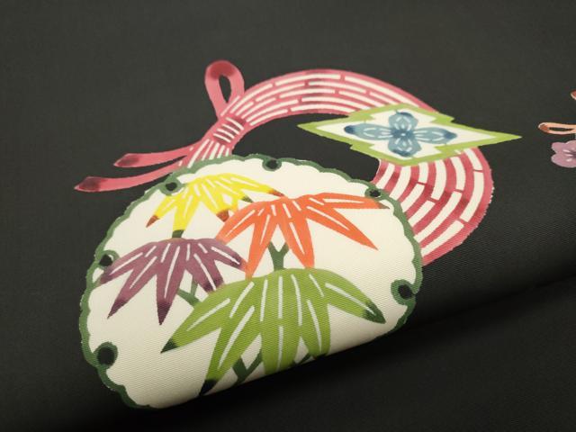 平和屋着物●塩瀬　九寸名古屋帯　型染め　雪輪草花文　黒地　正絹　逸品　CABE0281hy