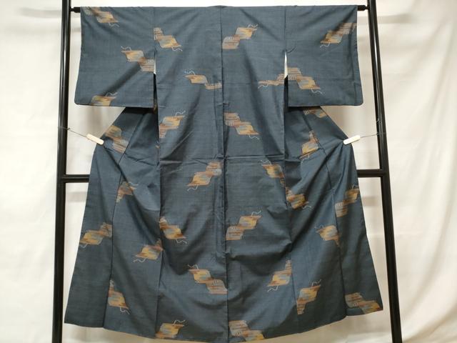平和屋着物■本場大島紬 7マルキ 総絣 巻絵文 正絹 逸品 CABE1625ev