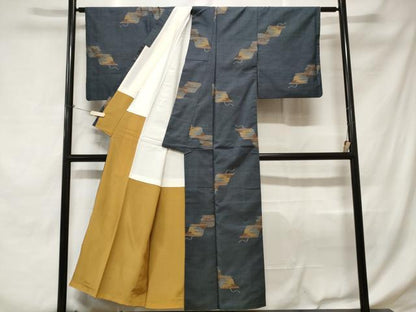 平和屋着物■本場大島紬 7マルキ 総絣 巻絵文 正絹 逸品 CABE1625ev