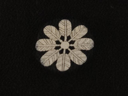 平和屋着物■豪華黒留袖　刺繍　立波枝松文　舟宝尽くし文　金彩　正絹　逸品　CABE1858ev