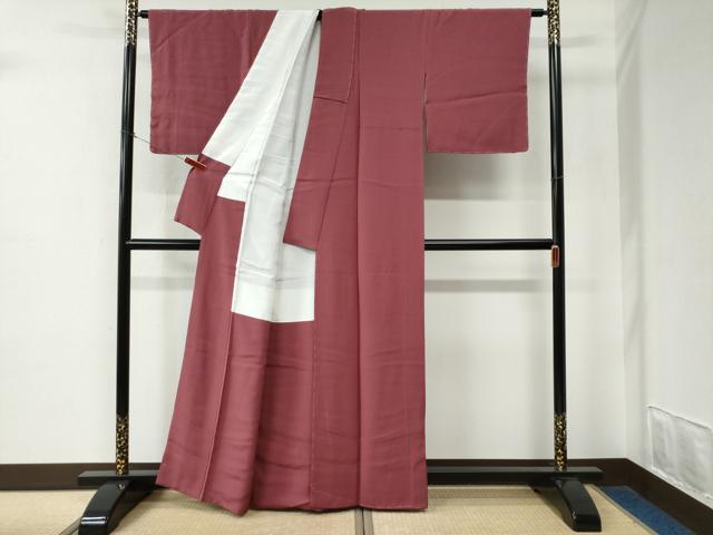 平和屋着物●上質な色無地　長春色　正絹　逸品　未使用　CABE2117yc