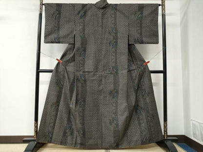 平和屋着物●本場大島紬　9マルキ　源氏車草花吉祥文　正絹　逸品　CABE2137yc