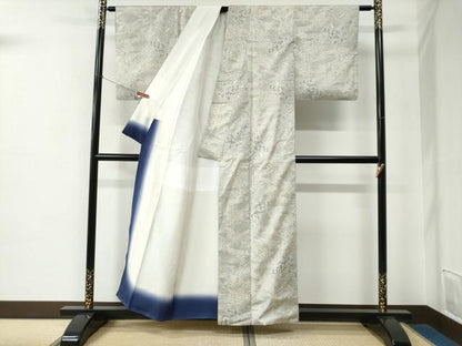 平和屋着物●本場大島紬　白大島　9マルキ　枝垂れ柳草花文　正絹　逸品　CABE2152yc
