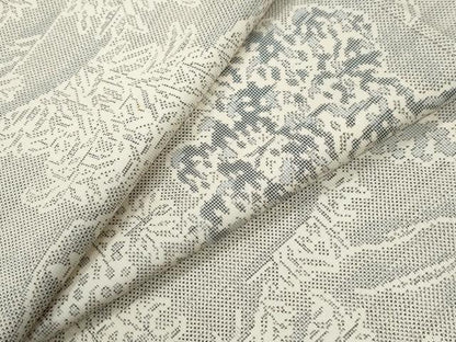 平和屋着物●本場大島紬　白大島　9マルキ　枝垂れ柳草花文　正絹　逸品　CABE2152yc