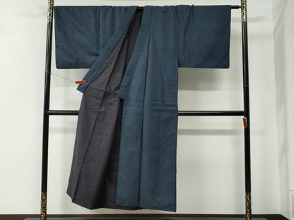 平和屋着物●男性　本場大島紬　100亀甲　総詰め　正絹　逸品　CABE2173yc