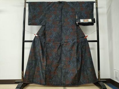 平和屋着物●本場大島紬　枝牡丹花文　池田伝一紬工場謹製　証紙付き　正絹　逸品　未使用　CABE2205yc