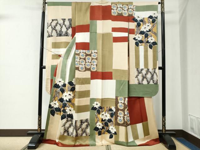 平和屋着物●豪華振袖　色紙吉祥枝花文　金通し地　正絹　逸品　CABE2206yc
