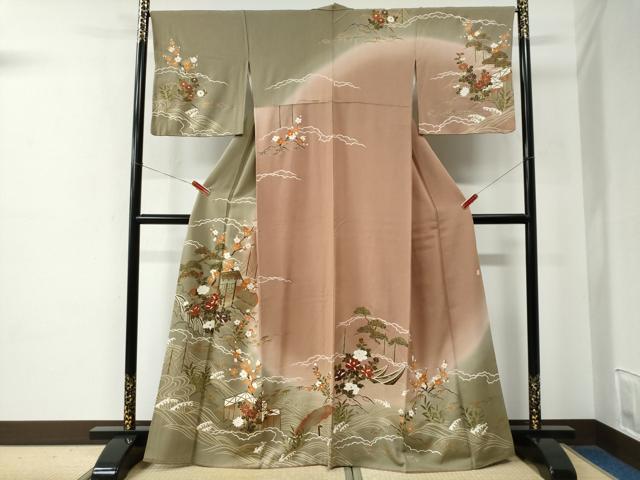 平和屋着物●訪問着　作家物　駒刺繍　立波松竹梅花文　暈し染め　金彩　正絹　逸品　CABE2247yc