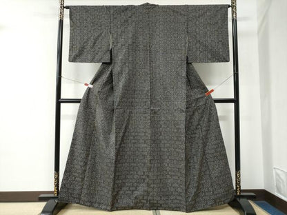 平和屋着物●本場大島紬　龍郷絣　秋名バラ　正絹　逸品　CABE2336yc