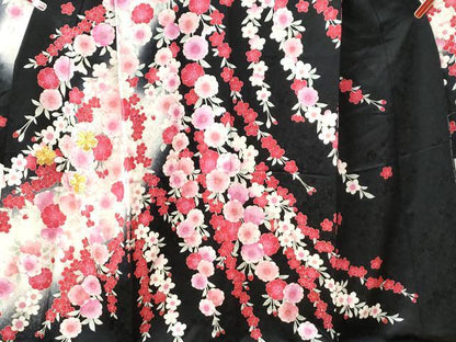 平和屋着物●豪華振袖　駒刺繍　桜　暈し染め　黒地　金彩　正絹　逸品　CABE2345yc