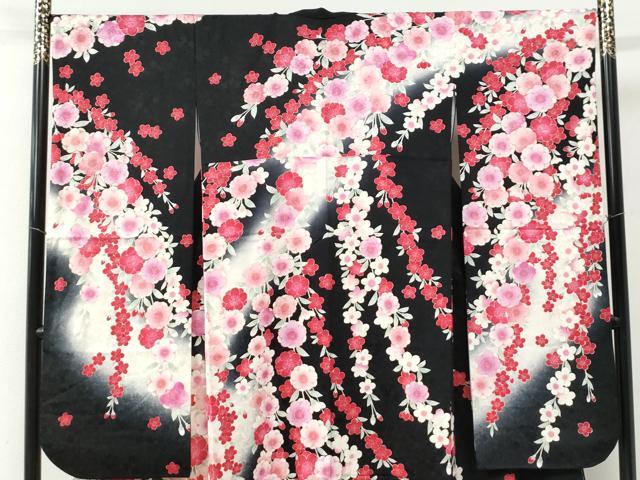 平和屋着物●豪華振袖　駒刺繍　桜　暈し染め　黒地　金彩　正絹　逸品　CABE2345yc