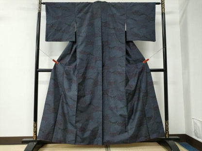 平和屋着物●本場大島紬　雲重ね吉祥文　正絹　逸品　CABE2395yc