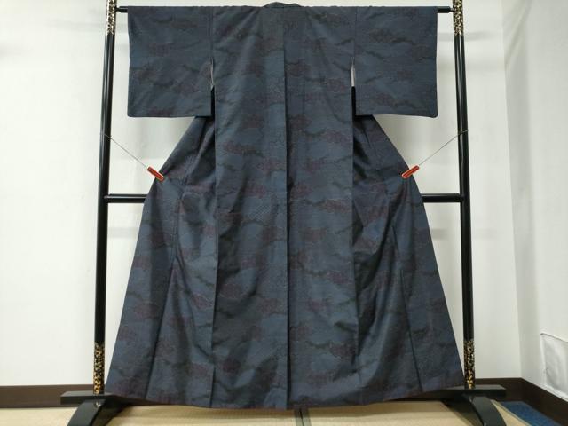 平和屋着物●本場大島紬　雲重ね吉祥文　正絹　逸品　CABE2395yc
