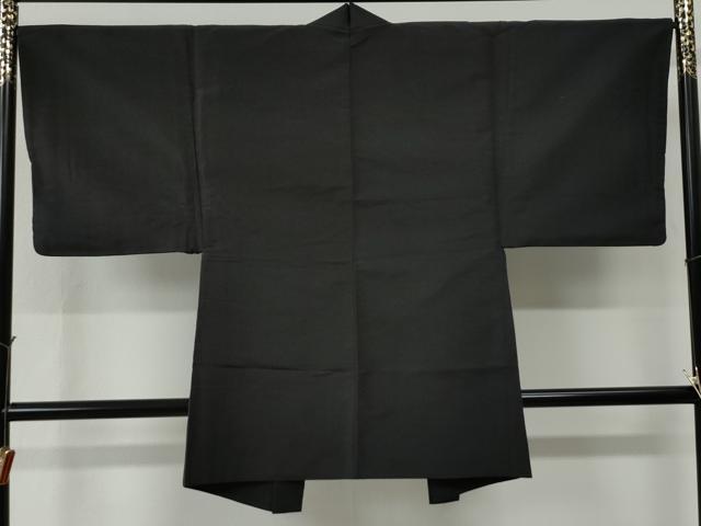 平和屋着物●男性　紬　アンサンブル　霞文　黒地　羽裏：唐獅子　正絹　逸品　CABE2404yc