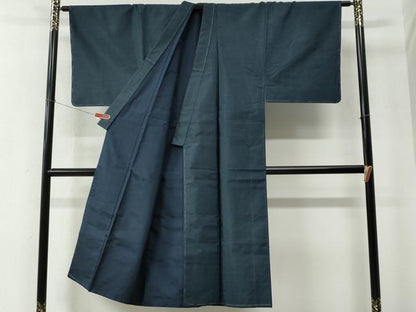 平和屋着物●男性　本場大島紬　アンサンブル　80亀甲　総詰め　正絹　逸品　未使用　CABE2409yc